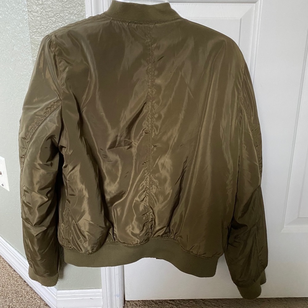 Jacket - Picture 3 of 4